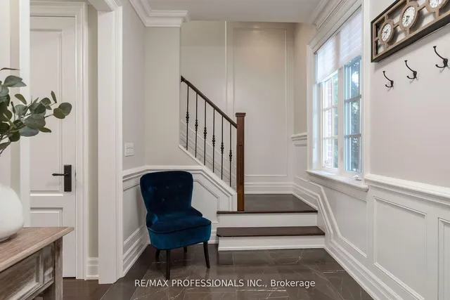 Additional image 19 of 1212 Royal York Rd