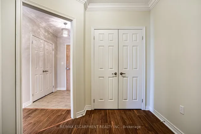 Additional image 25 of 1980 Imperial Way Unit 404