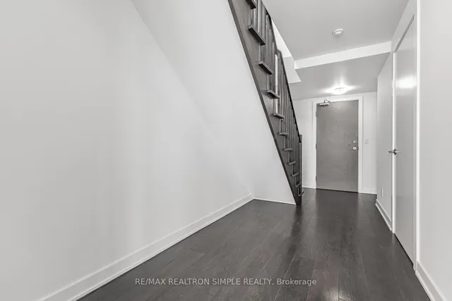 Additional image 2 of 169 Fort York Blvd Unit 926