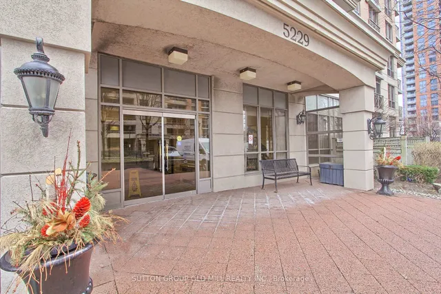 Additional image 3 of 5229 Dundas St Unit 1603