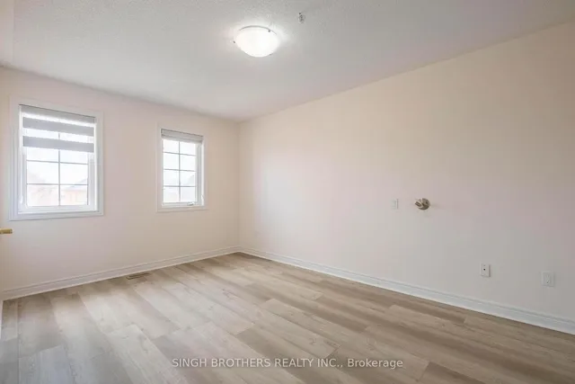 Additional image 17 of 78 Mainard Cres