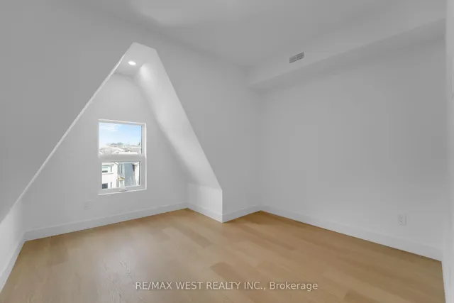 Additional image 28 of 47 Morningside Ave