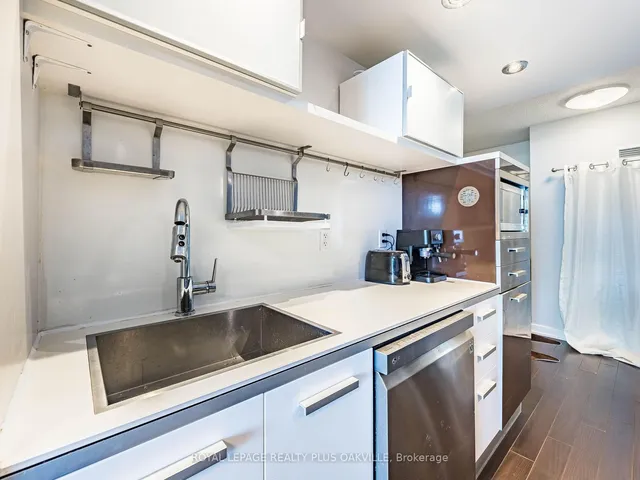 Additional image 9 of 38 Dan Leckie Way Unit 1603