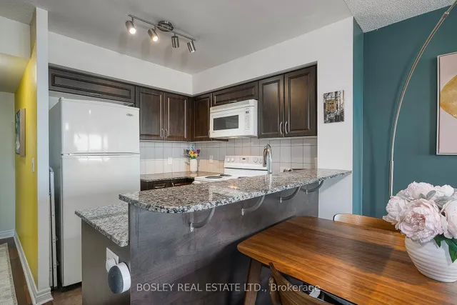 Additional image 6 of 60 Fairfax Cres Unit 326