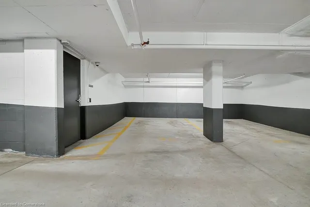 Additional image 43 of 399 Queen St Unit 101