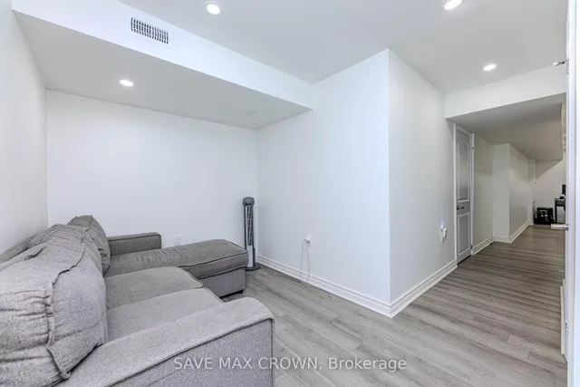 Additional image 40 of 194 Sky Harbour Dr