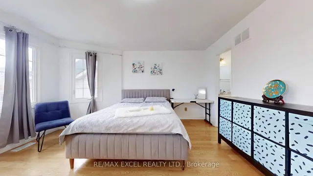 Additional image 17 of 74 Truro Cres