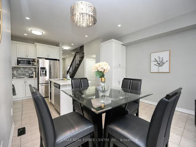 Additional image 20 of 53 Dufay Rd