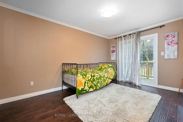 Additional image 19 of 14 Joy Crt