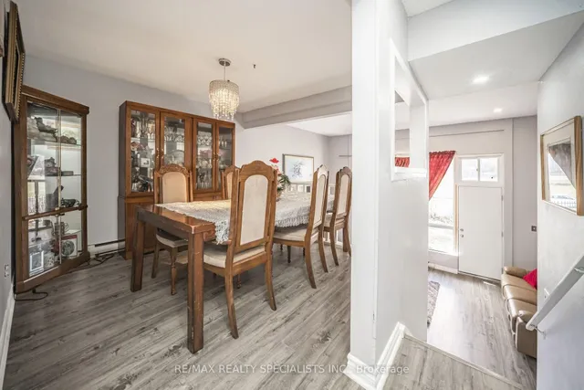 Additional image 13 of 20 Darras Crt