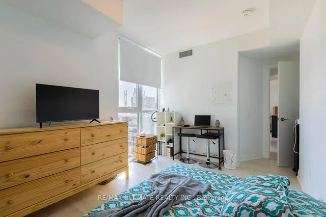 Additional image 16 of 1461 Lawrence Ave Unit 2001