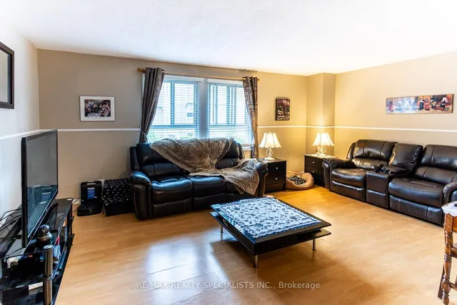 Additional image 10 of 405 Hyacinthe Blvd Unit 83