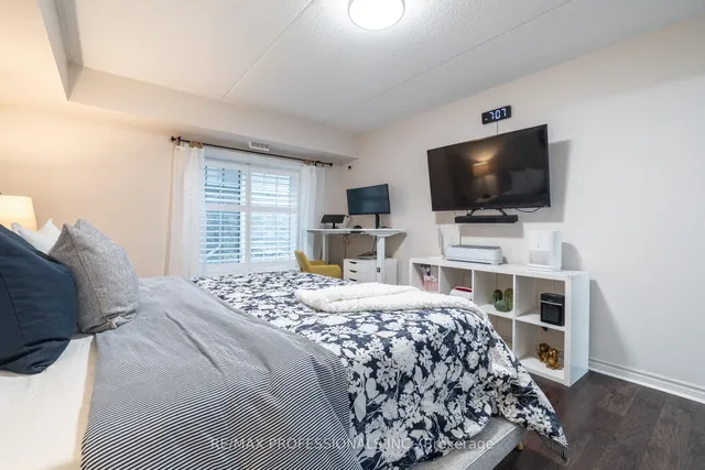 Additional image 4 of 1440 Main St Unit 108