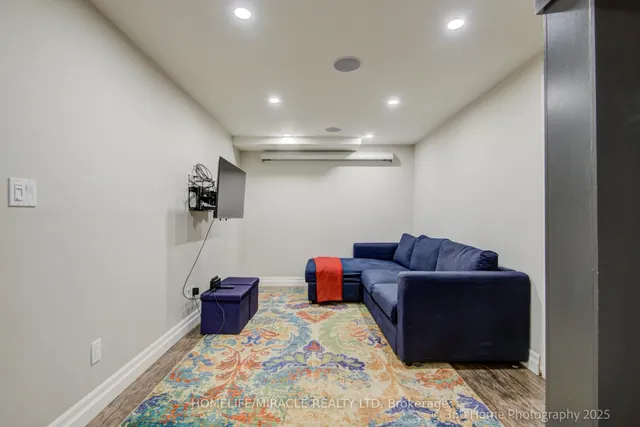 Additional image 30 of 1044 Zimmerman Cres