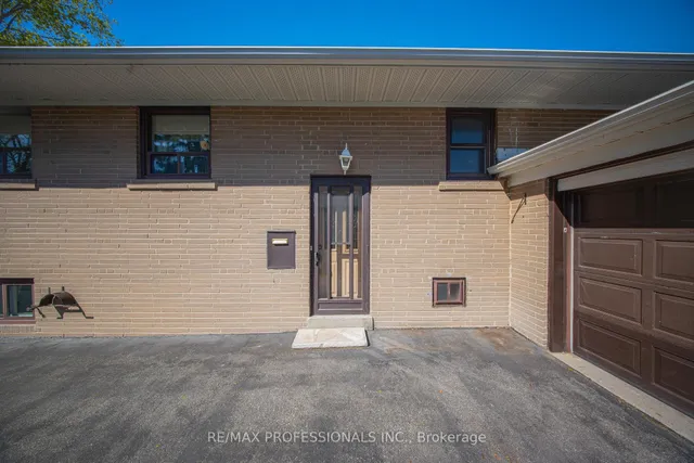 Additional image 42 of 26 Crane Ave