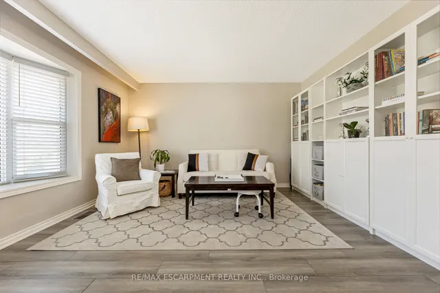 Additional image 11 of 235 Bronte St Unit 14