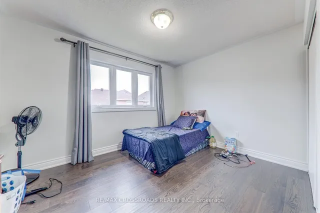 Additional image 14 of 19 Knotwood Cres