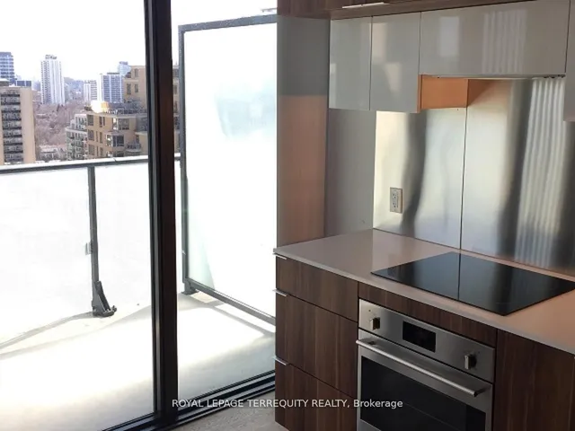 Additional image 9 of 185 Roehampton Ave Unit 1510