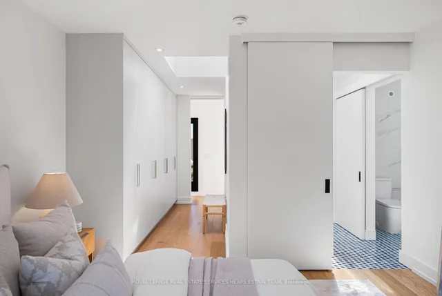 Additional image 33 of 17 Myrtle Ave