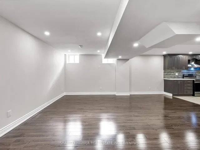 Additional image 41 of 27 Lampman Cres