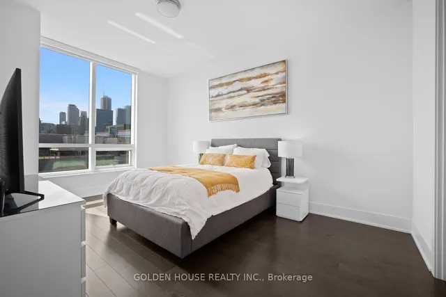 Additional image 40 of 55 Merchants' Wharf N/A Unit 1023