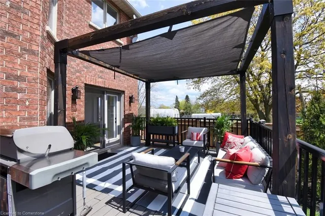 Additional image 46 of 46 Parkmanor Dr