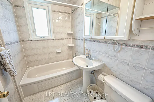 Additional image 21 of 22 Independence Dr