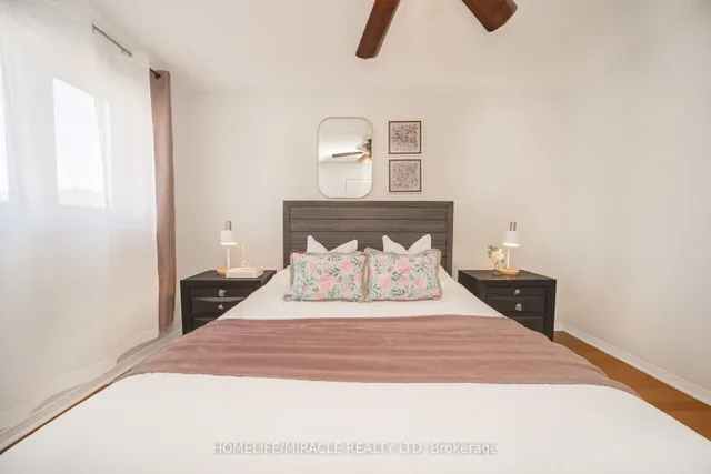 Additional image 26 of 21 National Cres