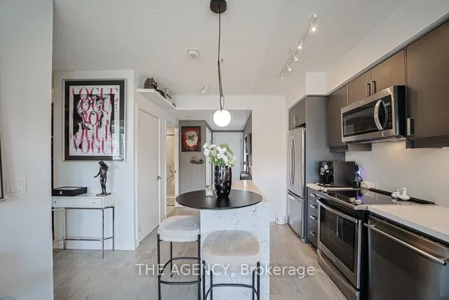 Additional image 14 of 50 Wellesley St Unit 1109