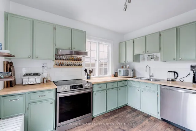 Additional image 14 of 8 Turner Ave