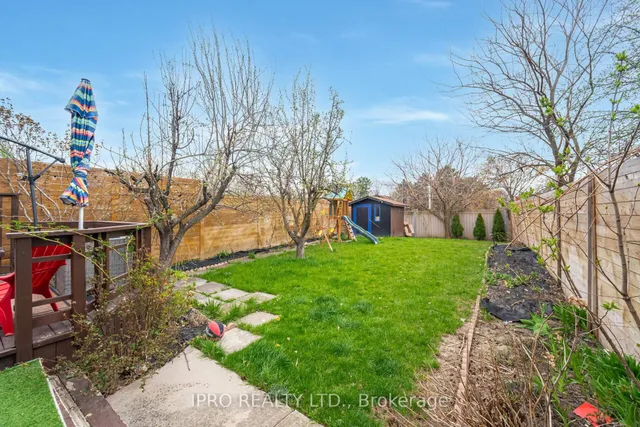 Additional image 37 of 738 Greycedar Cres