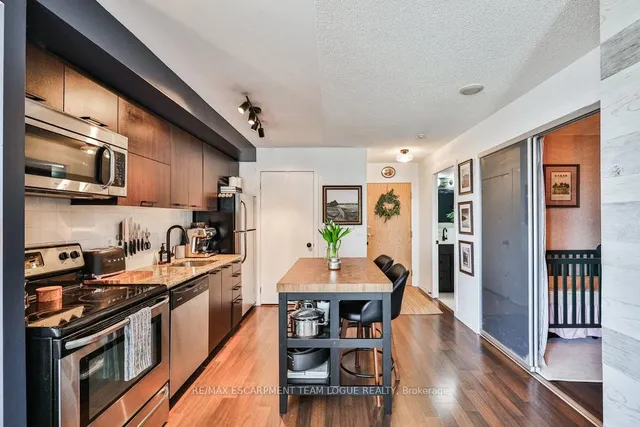 Additional image 12 of 38 Joe Shuster Way Unit 605