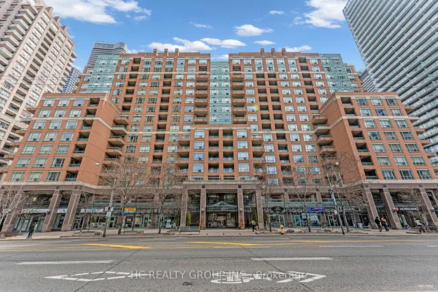 889 Bay St Unit 1011