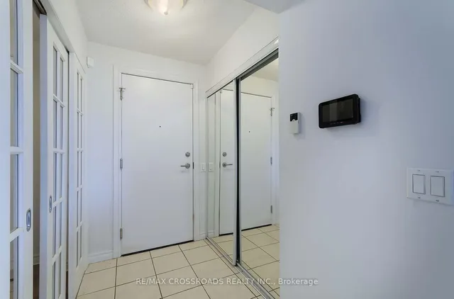 Additional image 7 of 5233 Dundas St Unit 528