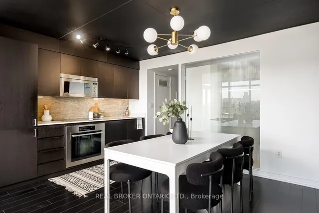 Additional image 9 of 10 Capreol Crt Unit 811