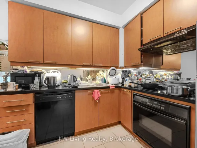 Additional image 7 of 1121 Bay St Unit 1201