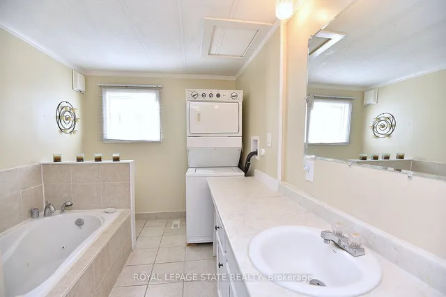 Additional image 16 of 147 Maple Cres