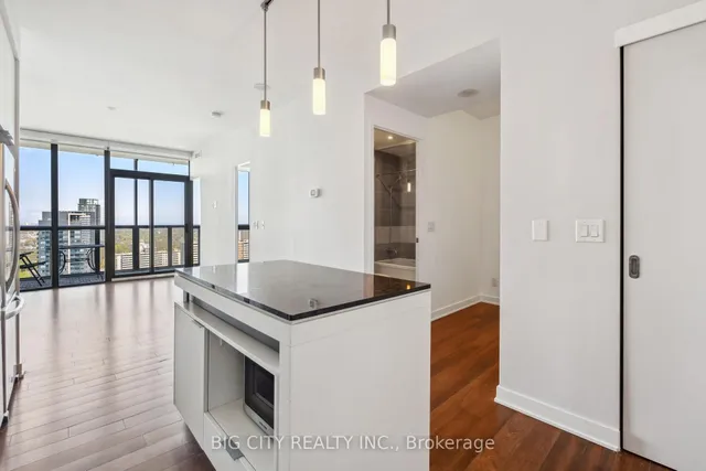 Additional image 14 of 110 Charles St Unit 3608