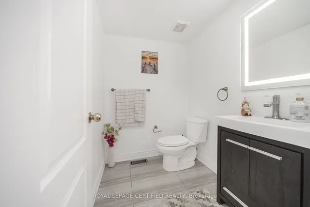 Additional image 8 of 79 Native Landing