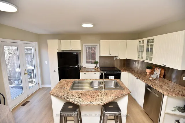 Additional image 19 of 364 Charlton Ave