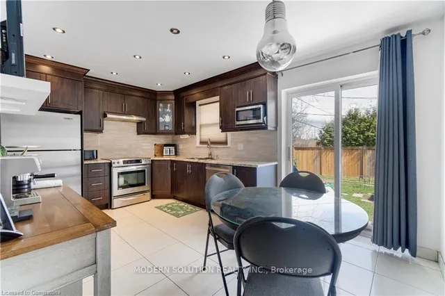 Additional image 12 of 3 Hartsdale Dr