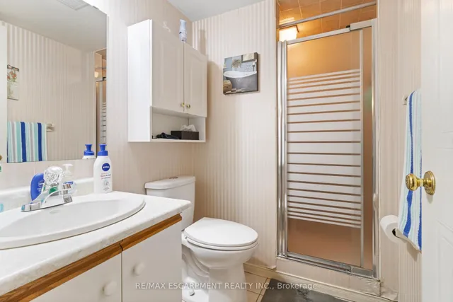 Additional image 17 of 5070 Pinedale Ave Unit 302