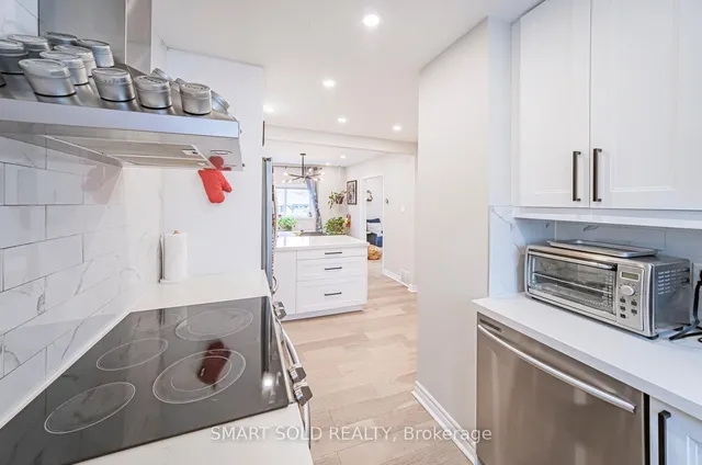 Additional image 14 of 3133 St. Clair Ave