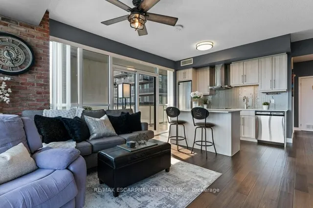 Additional image 23 of 2087 Fairview St Unit 1304