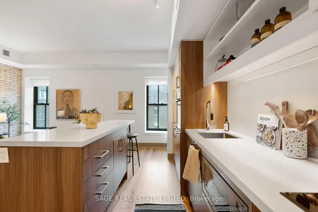 Additional image 8 of 39 Sherbourne St Unit 204