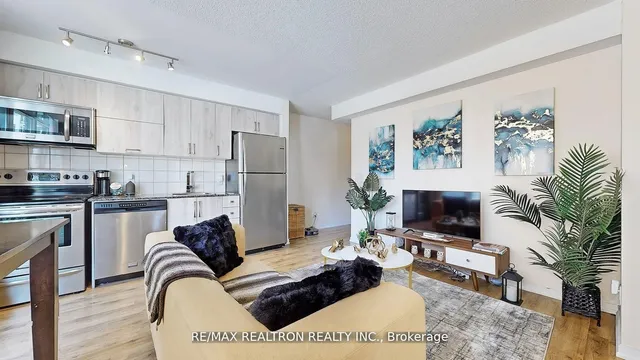 Additional image 8 of 20 Joe Shuster Way Unit 202