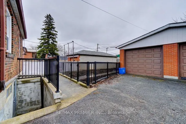 Additional image 33 of 73 Lanark Ave