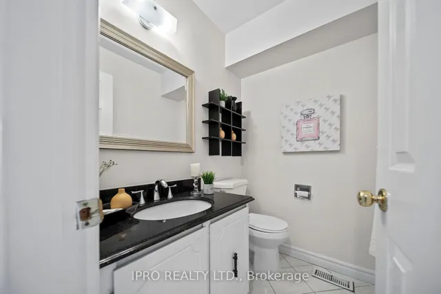 Additional image 9 of 734 Briar Cres