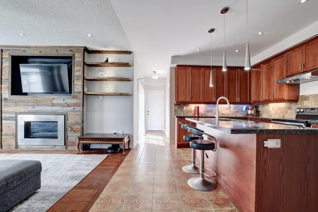 Additional image 15 of 61 Sky Harbour Dr