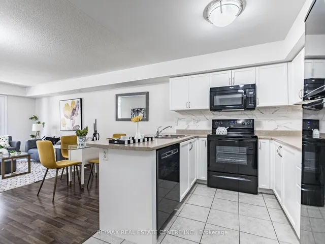 Additional image 26 of 2460 Post Rd Unit 3